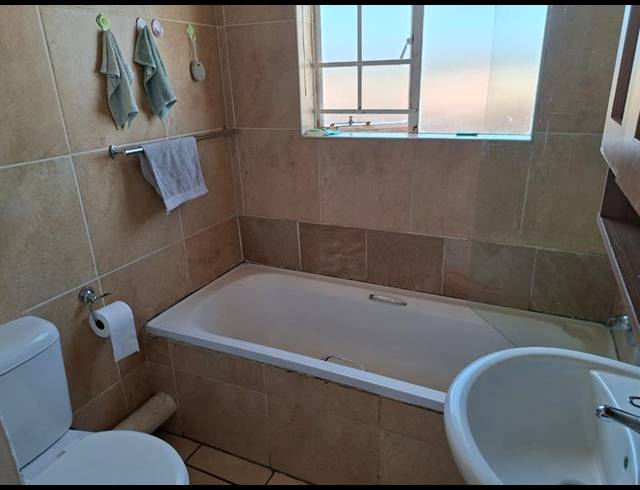 2 BEDROOM APARTMENT FOR SALE IN ANDEON